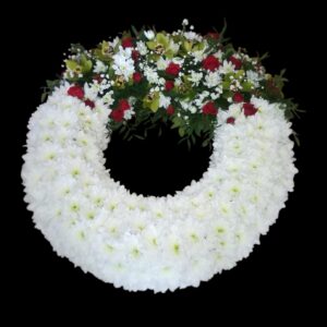 kegyeleti koszorú fehér virágból